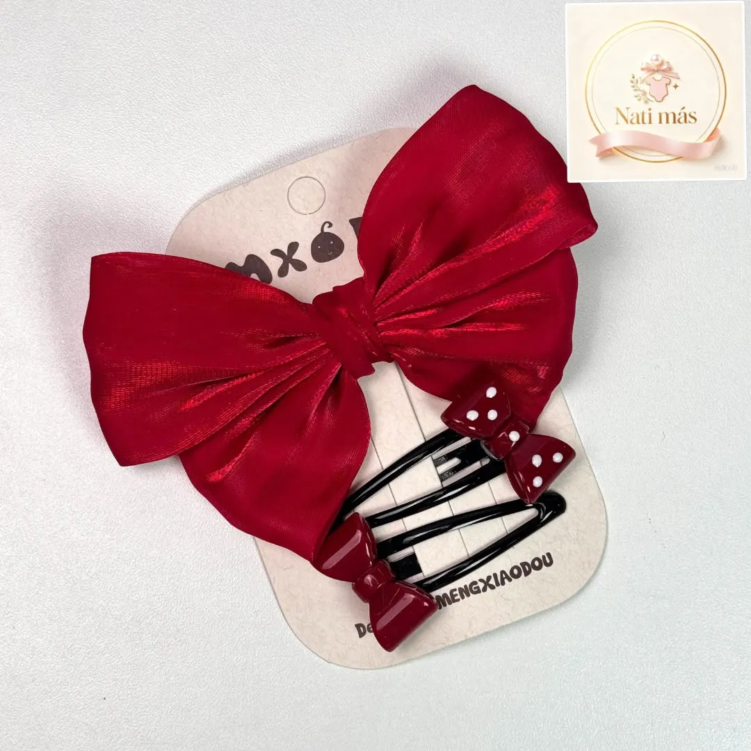 Accesorios para el cabello · Moño bordó y broches · S20