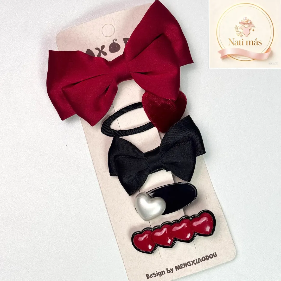 Accesorios para el cabello · Moños bordó y negros con corazón · S30