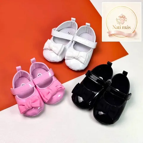 Zapatitos para bebé con moño clásico · modelo B14