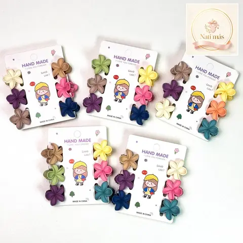 Accesorios para el cabello · Flores de colores con centro perlado · S09
