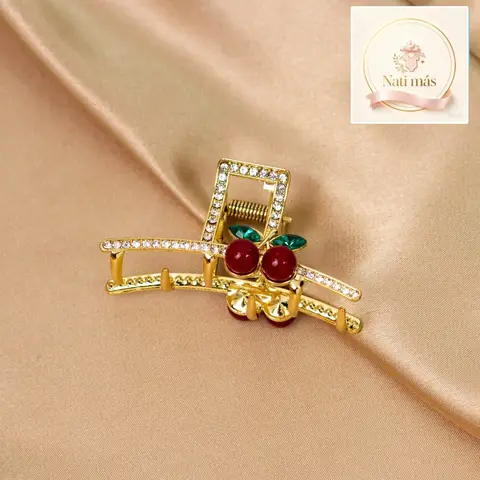 Pinza para pelo con cerezas y strass